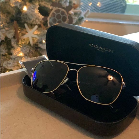 Sunglasses - Picture 2 of 3